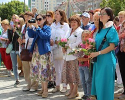 “Беларускі гістарычны часопіс” прыняў удзел у Рэспубліканскім свяце песні, паэзіі і народных рамёстваў да 100-годдзя паэмы Якуба Коласа “Новая зямля” “Беларускі гістарычны часопіс” прыняў удзел у Рэспубліканскім свяце песні, паэзіі і народных рамёстваў да 100-годдзя паэмы Якуба Коласа “Новая зямля”